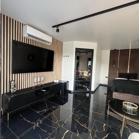 "Apollo" - Domki, Apartamenty I Pokoje Z Klimatyzacja Криниця-Морська Екстер'єр фото