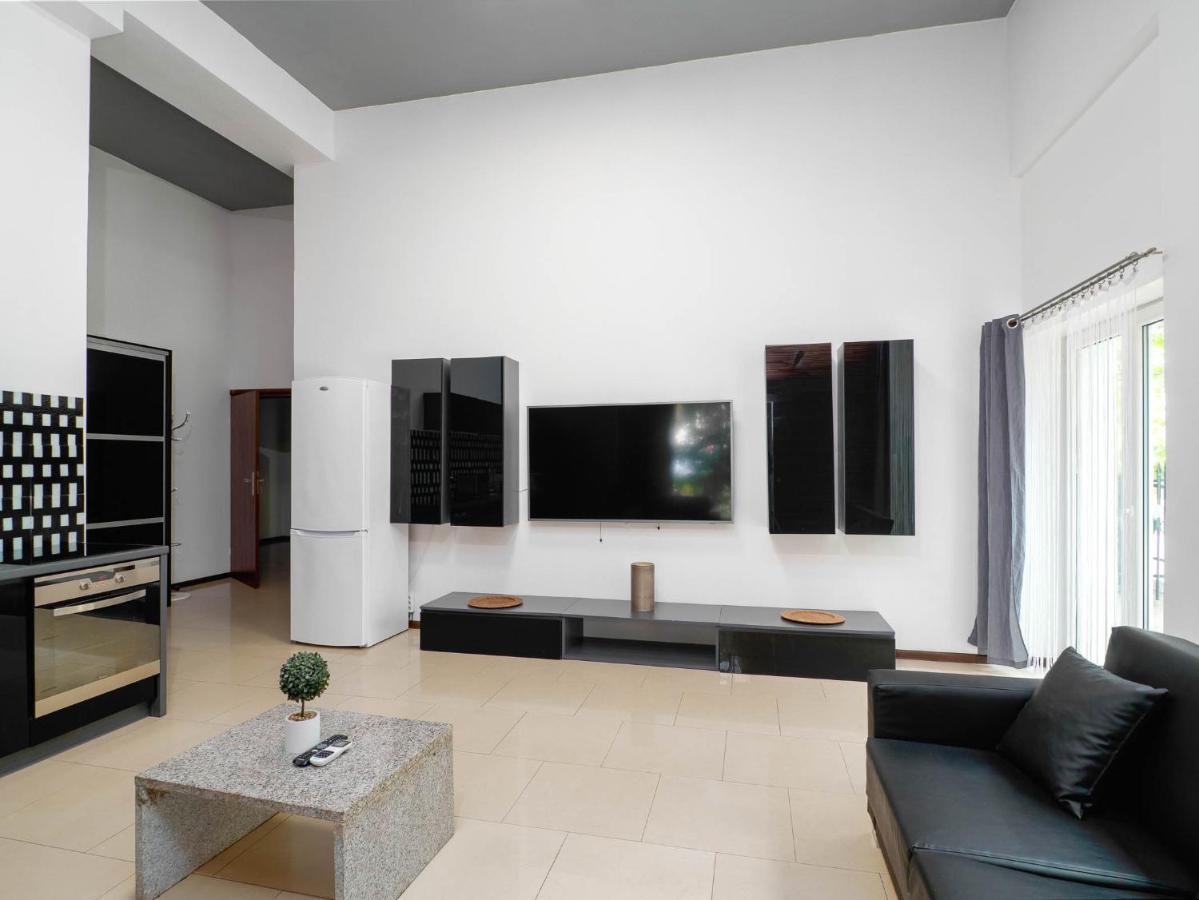 "Apollo" - Domki, Apartamenty I Pokoje Z Klimatyzacja Криниця-Морська Екстер'єр фото