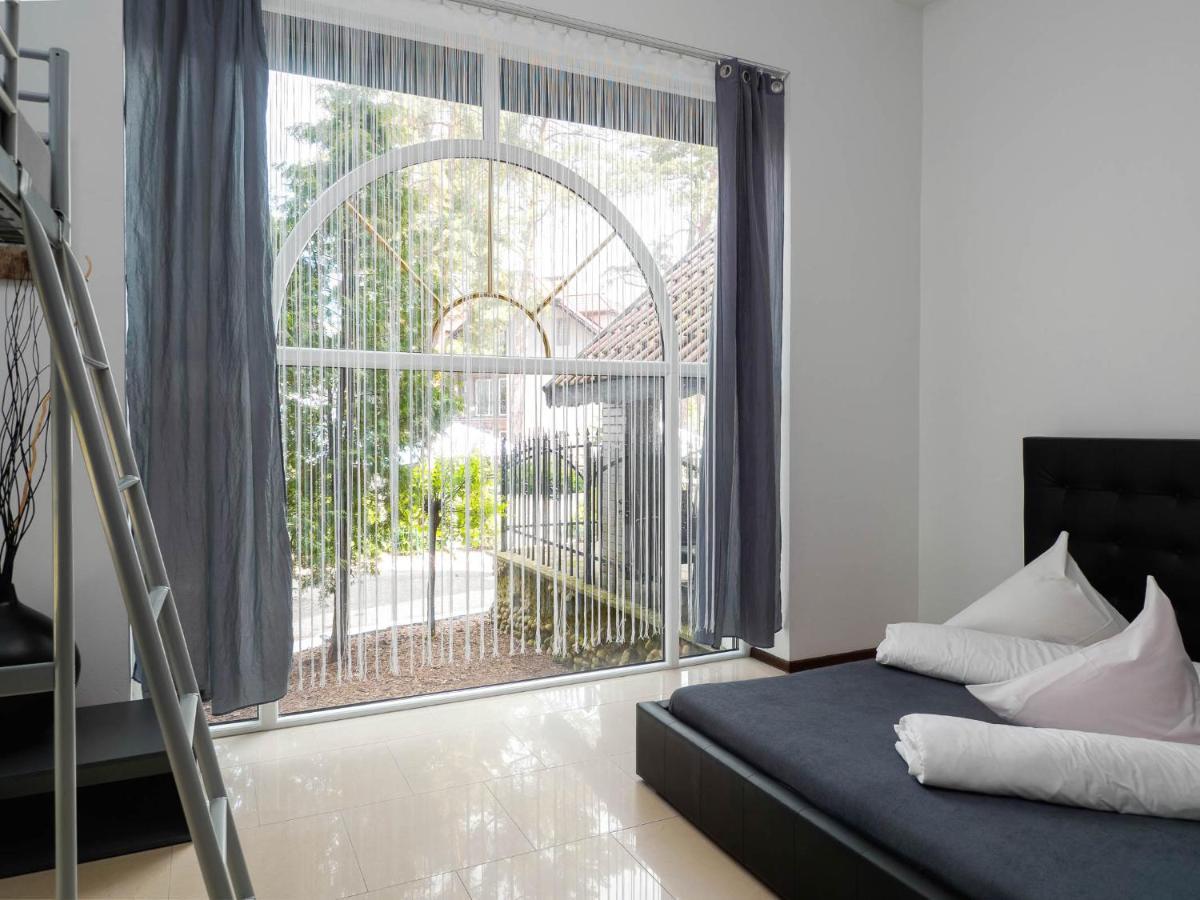 "Apollo" - Domki, Apartamenty I Pokoje Z Klimatyzacja Криниця-Морська Екстер'єр фото