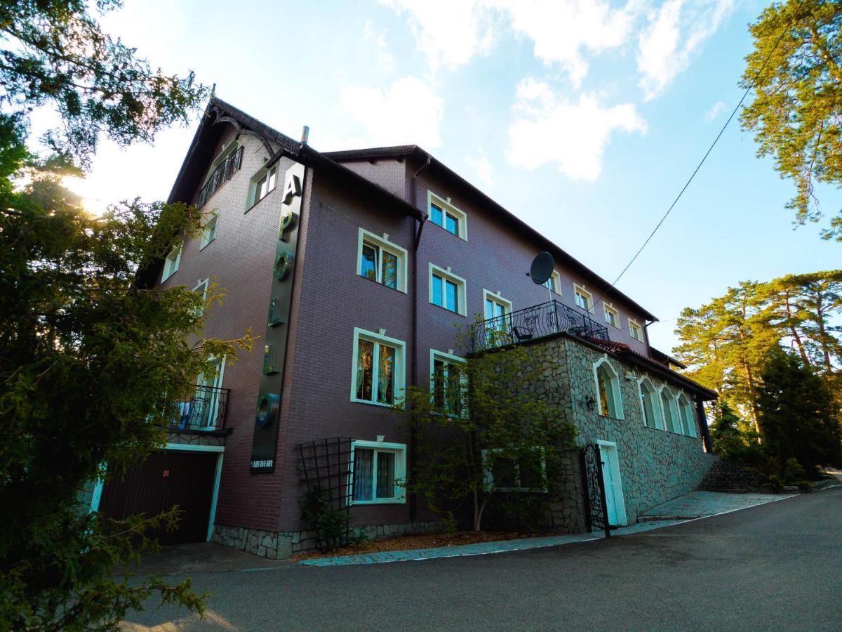 "Apollo" - Domki, Apartamenty I Pokoje Z Klimatyzacja Криниця-Морська Екстер'єр фото