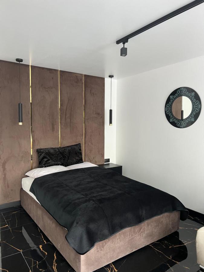 "Apollo" - Domki, Apartamenty I Pokoje Z Klimatyzacja Криниця-Морська Екстер'єр фото