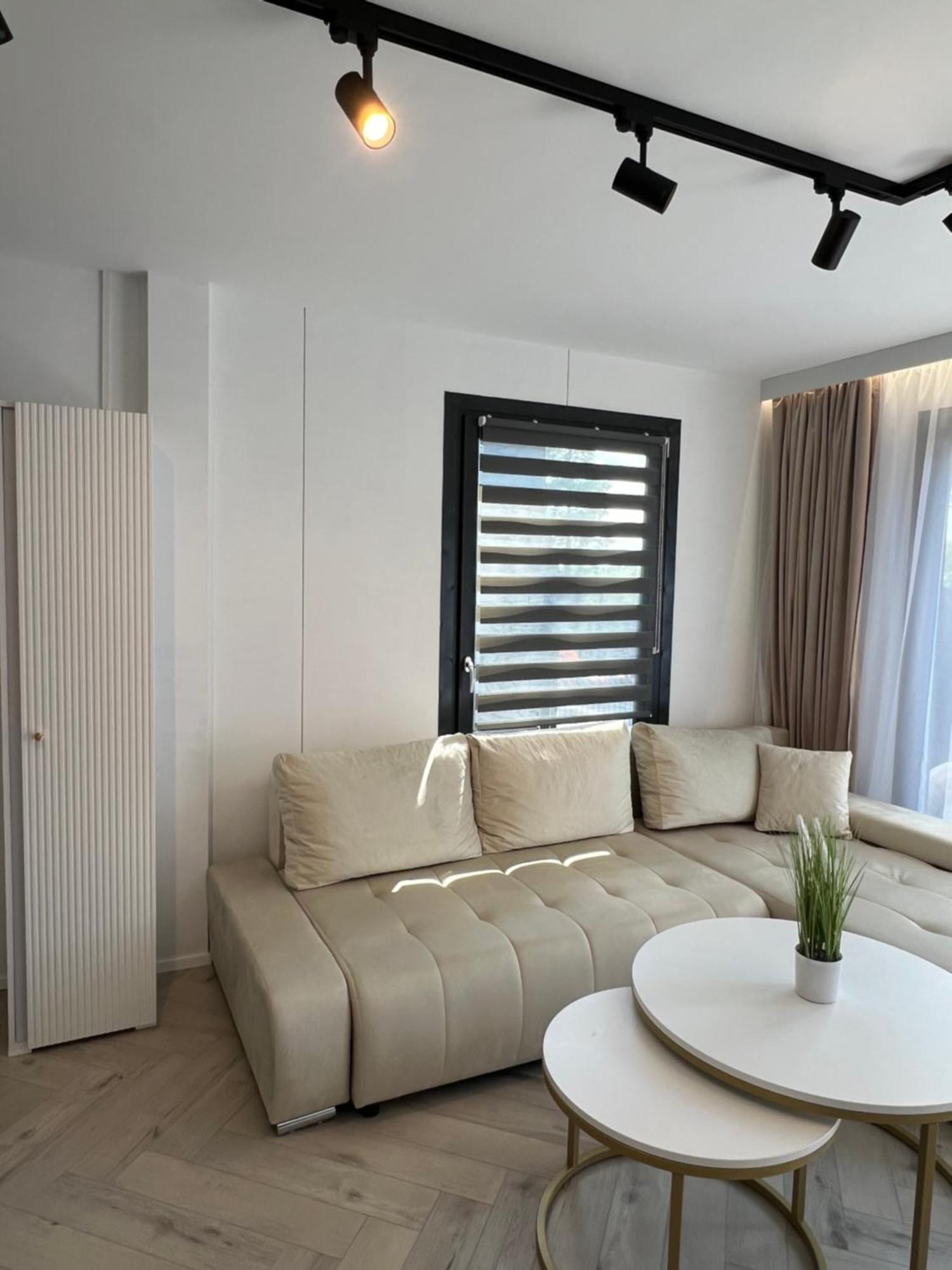 "Apollo" - Domki, Apartamenty I Pokoje Z Klimatyzacja Криниця-Морська Екстер'єр фото